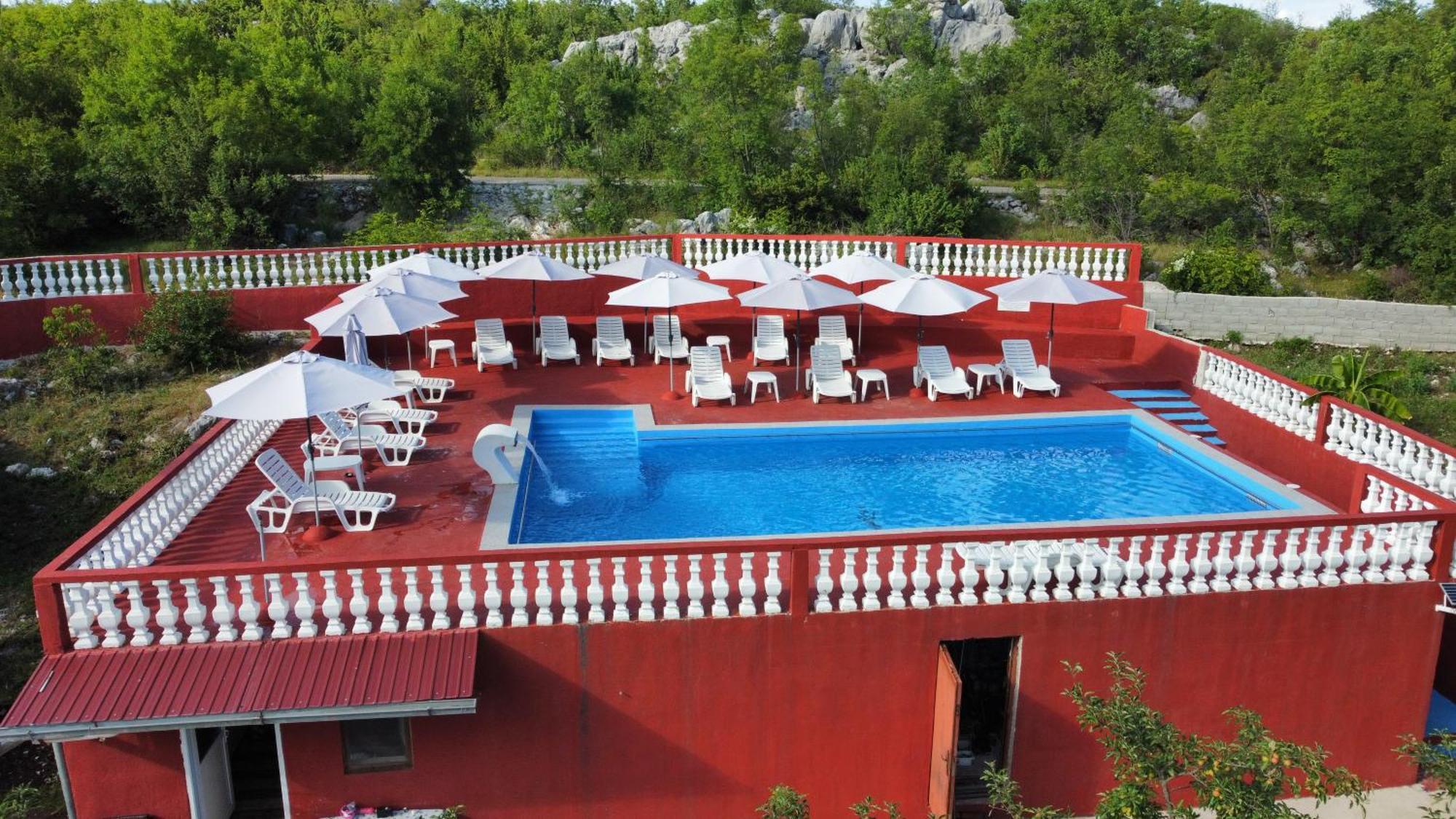 Red Apartman Trebinje Esterno foto